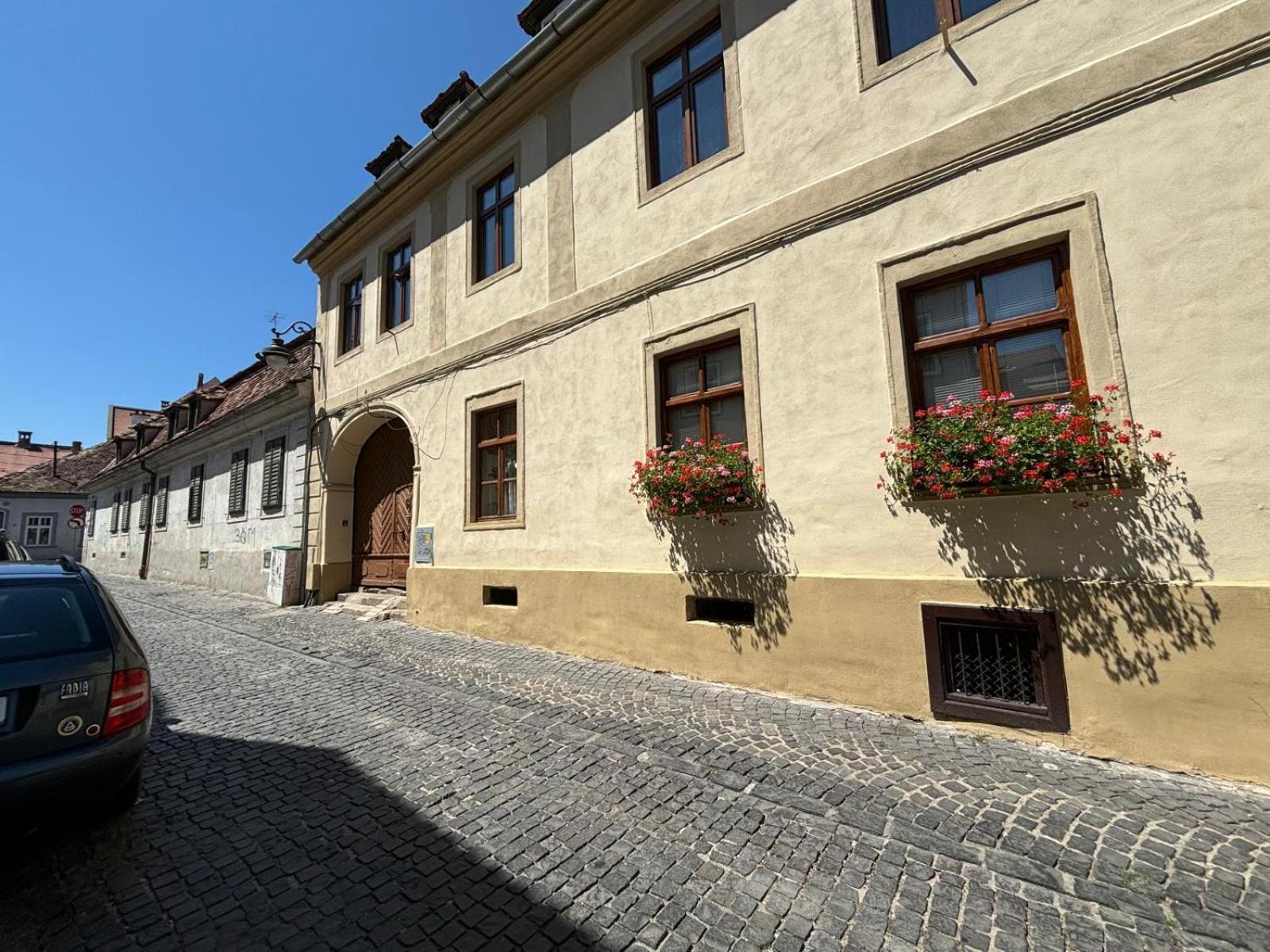 Lucasi Apartament Sibiu Ngoại thất bức ảnh